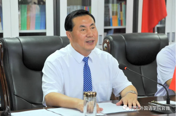 《石家庄日报》报道河北外国语学院校长孙建忠《修炼中国心 做好世界人》 