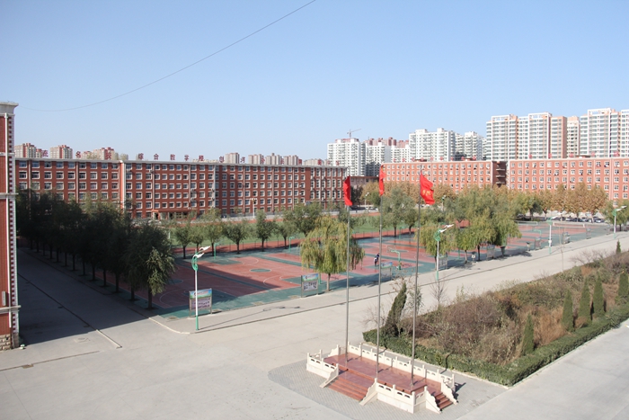 秋天的河外风景