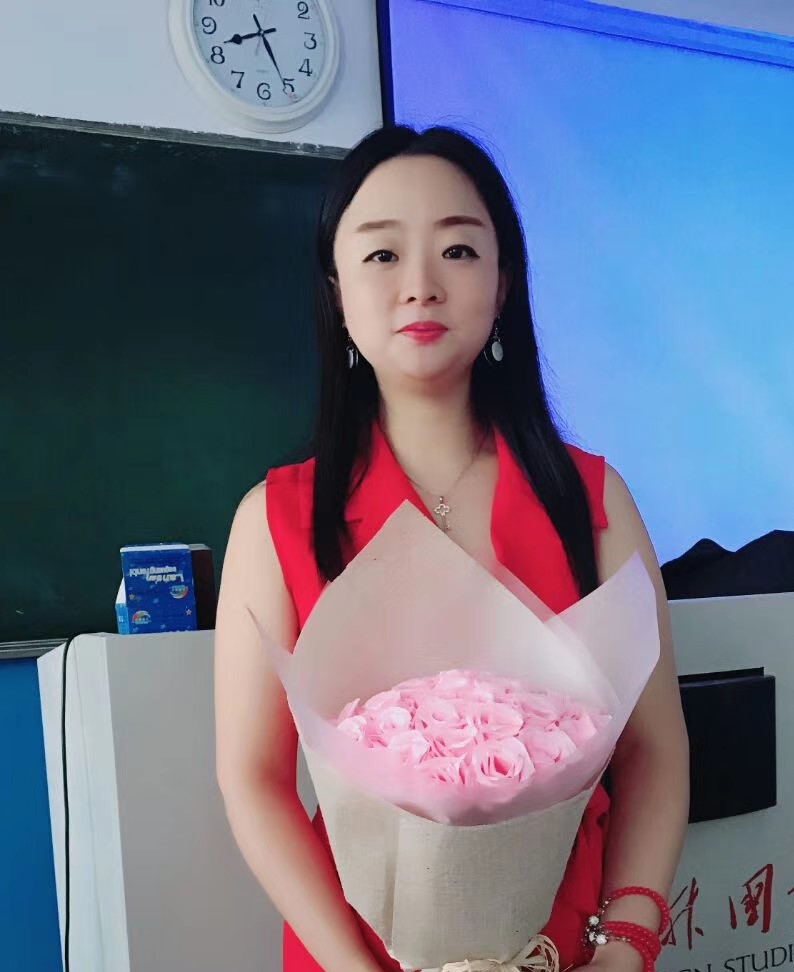 校级骨干教师:李木子