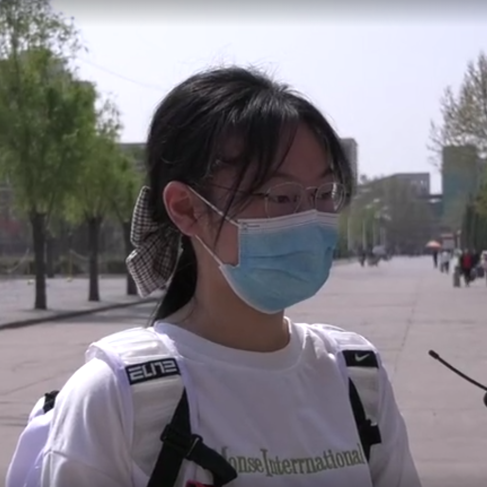  时隔百天，同学们又相聚在河北外国语学院