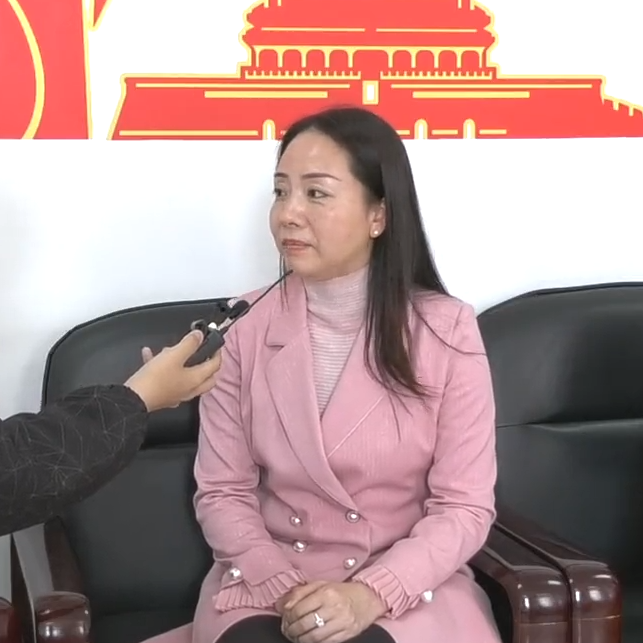  家长数百里送劳动工具，支持河北外国语学院开展劳动教育