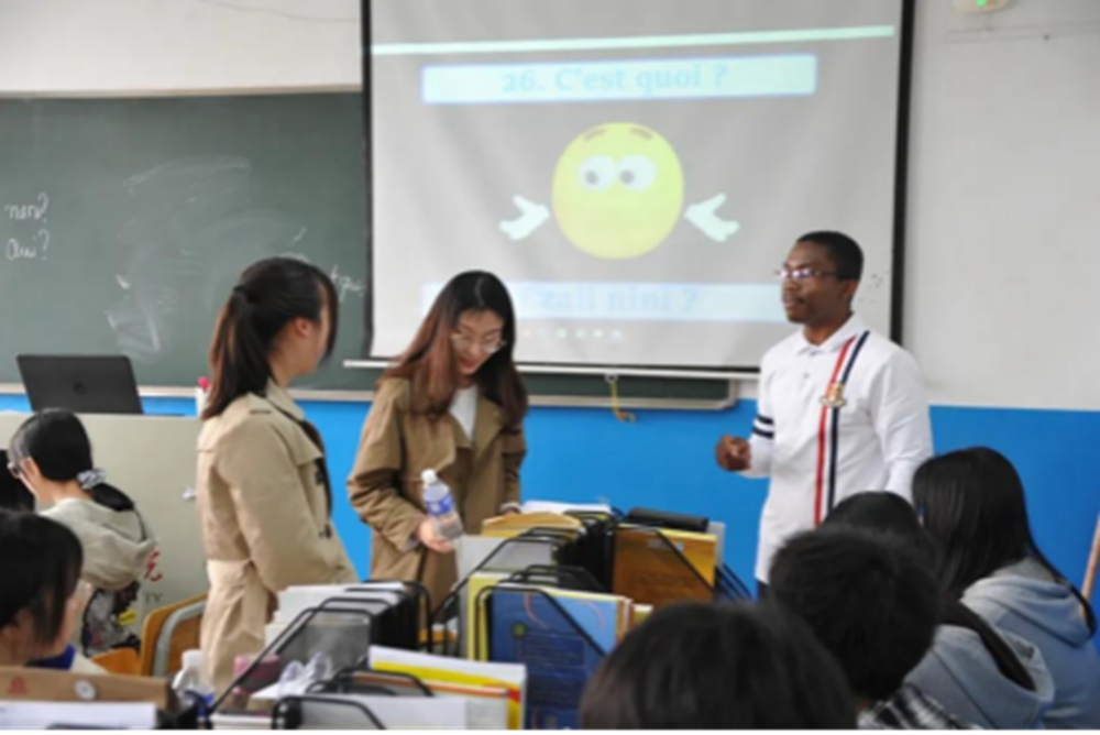 1招教你“沉浸式”学外语