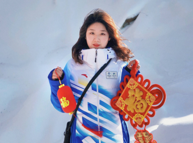 河北广播电视台冀时客户端报道我校冬奥志愿者王潇婧：志愿者伙伴们既有责任心，又充满才华和智慧