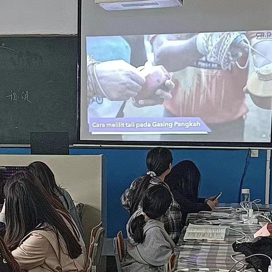 学马来文化，感异国风情——国际金融学院开展有关马来西亚文化公开课