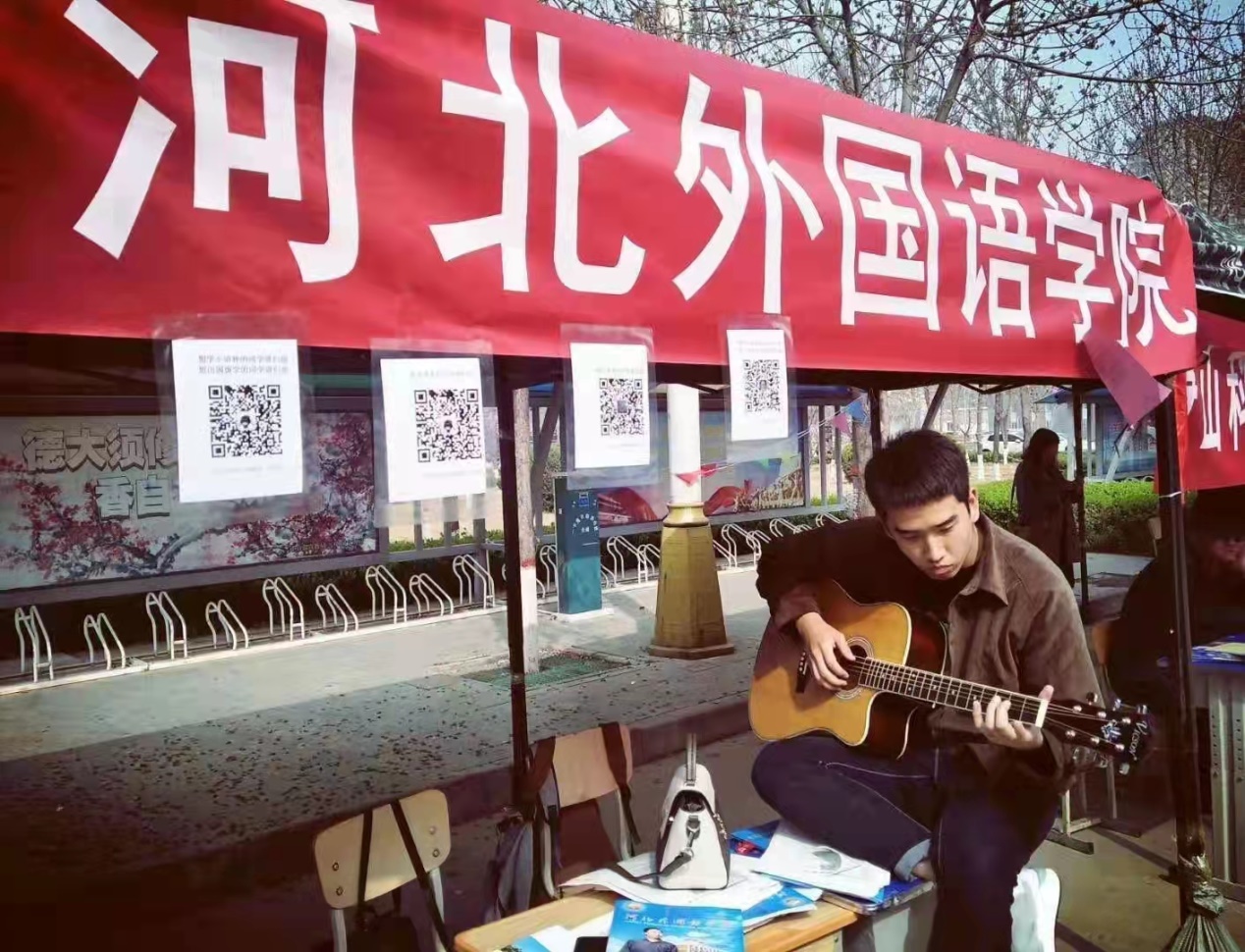 人生最美是军旅，不负韶华返校园——李越