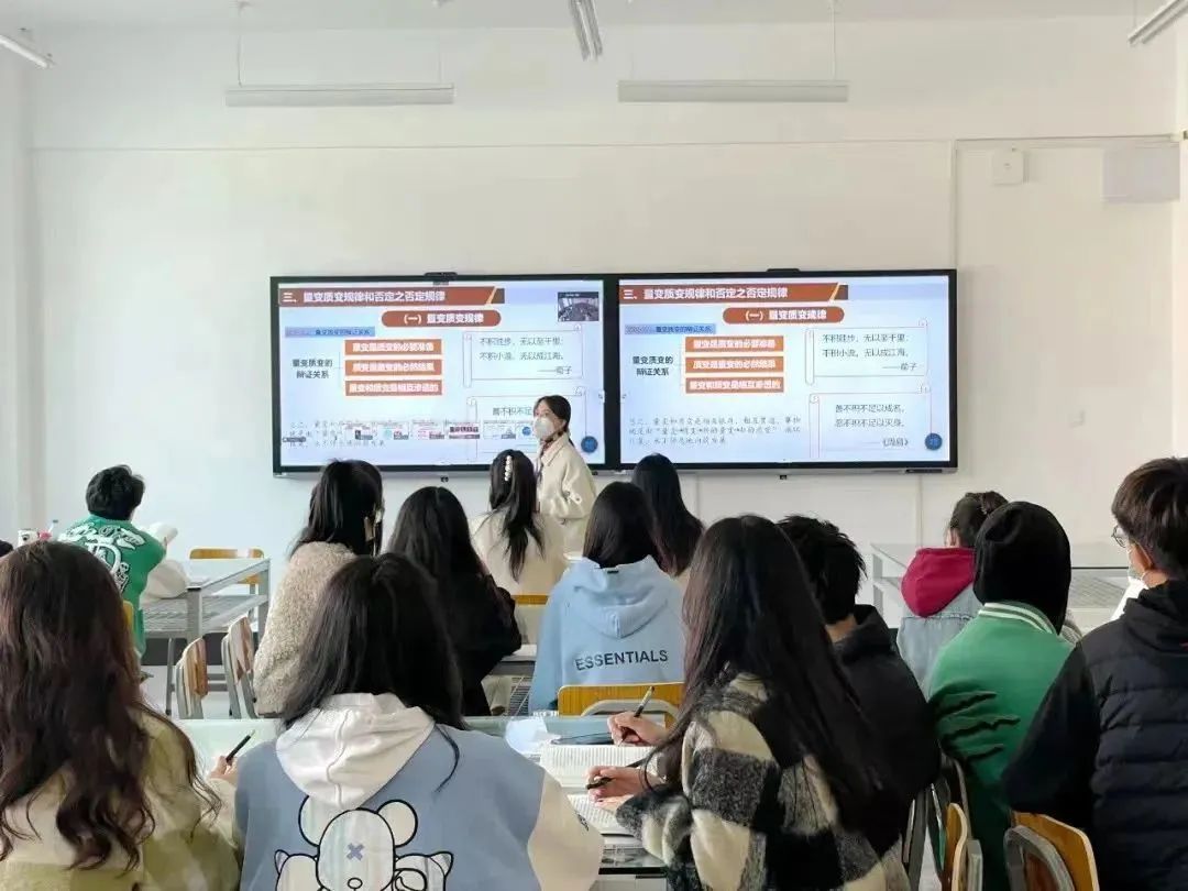 河北外国语学院：为师生服务，要有温度、接地气、冒热气