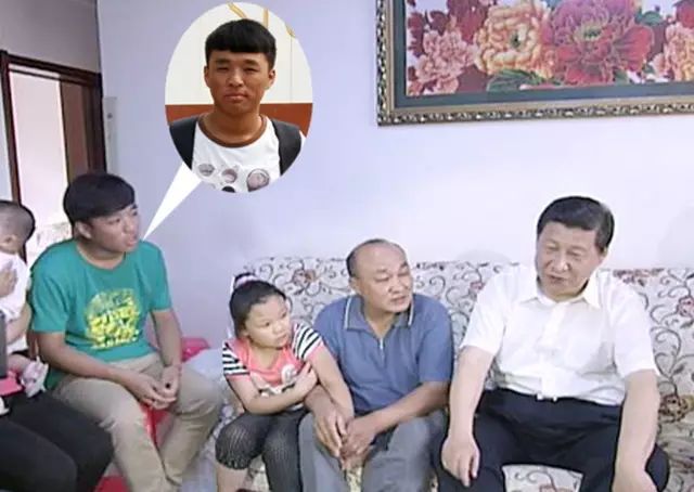 河北外国语学院2013级学生解金凯被习近平总书记亲切接见，如今在大学任教
