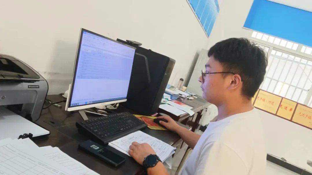 冀网育报道河北外国语学院学生积极开展暑期社会实践，奋斗正青春